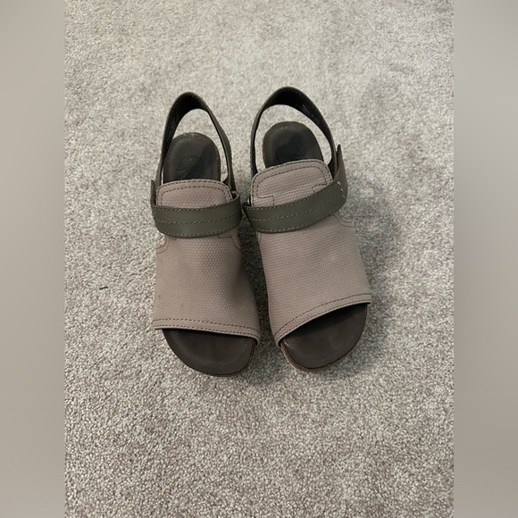 OTBT Waypoint Wedge Sandal - Picture 1 of 5